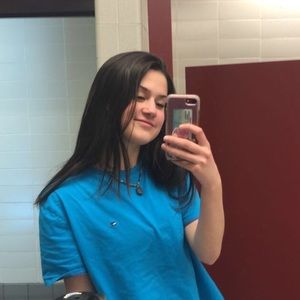 Meet your Posher, Della